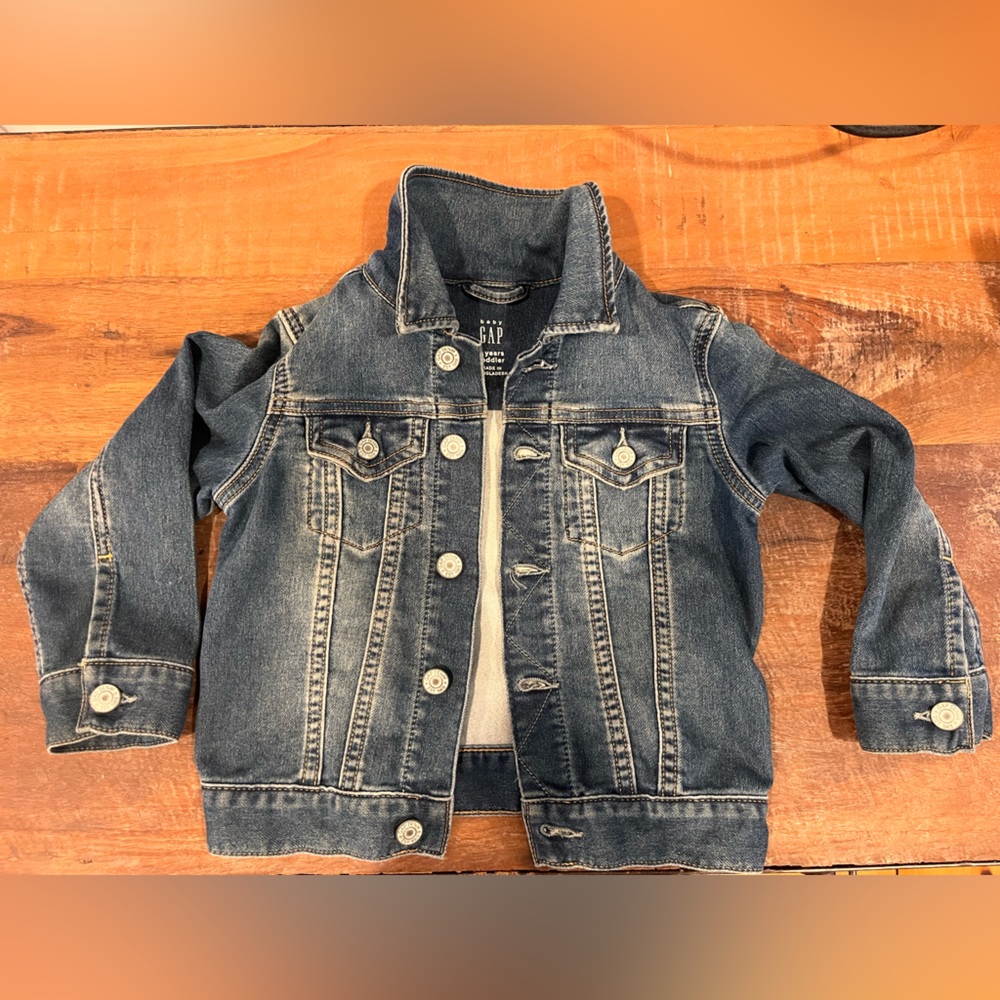 GAP Blue Jean Jacket Classic Denim Style
